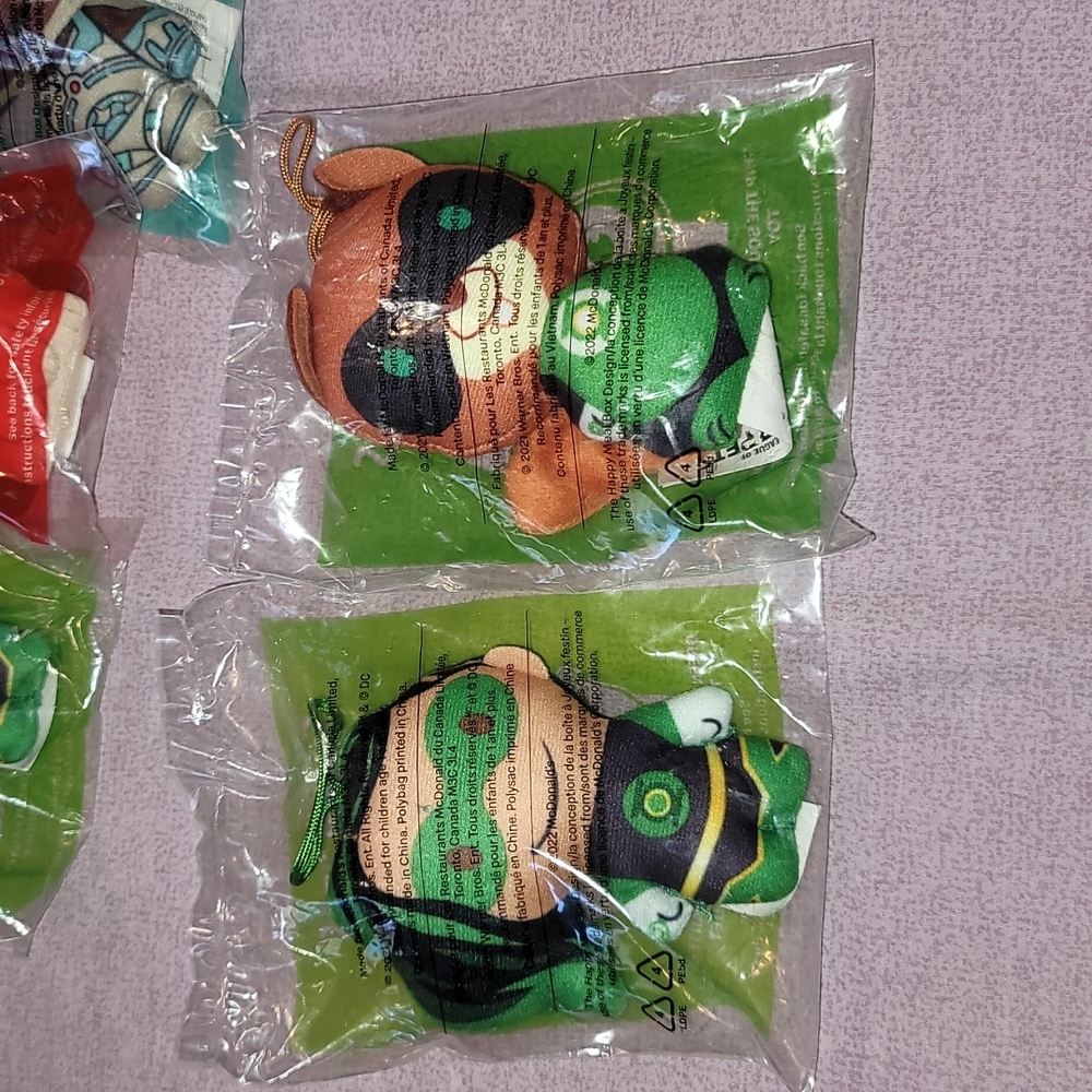 Set of 2 Super Pets Green Lantern and Chip the Squirrel Hanging Plush